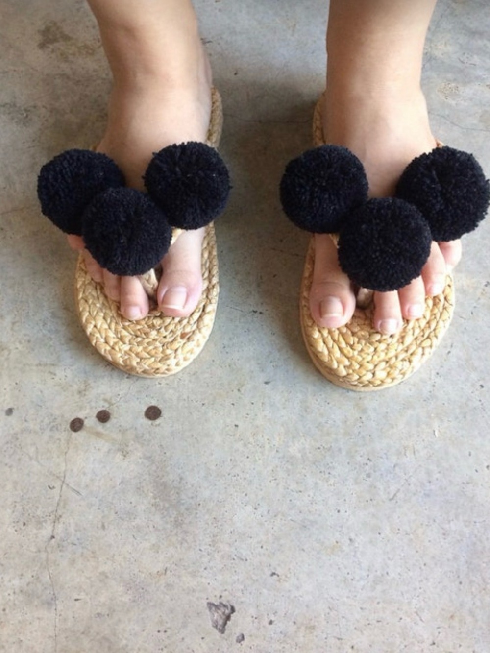 Mickey Mouse Pom Pom Espadrille Sandals EU 41/42 US 9–9.5 Disney